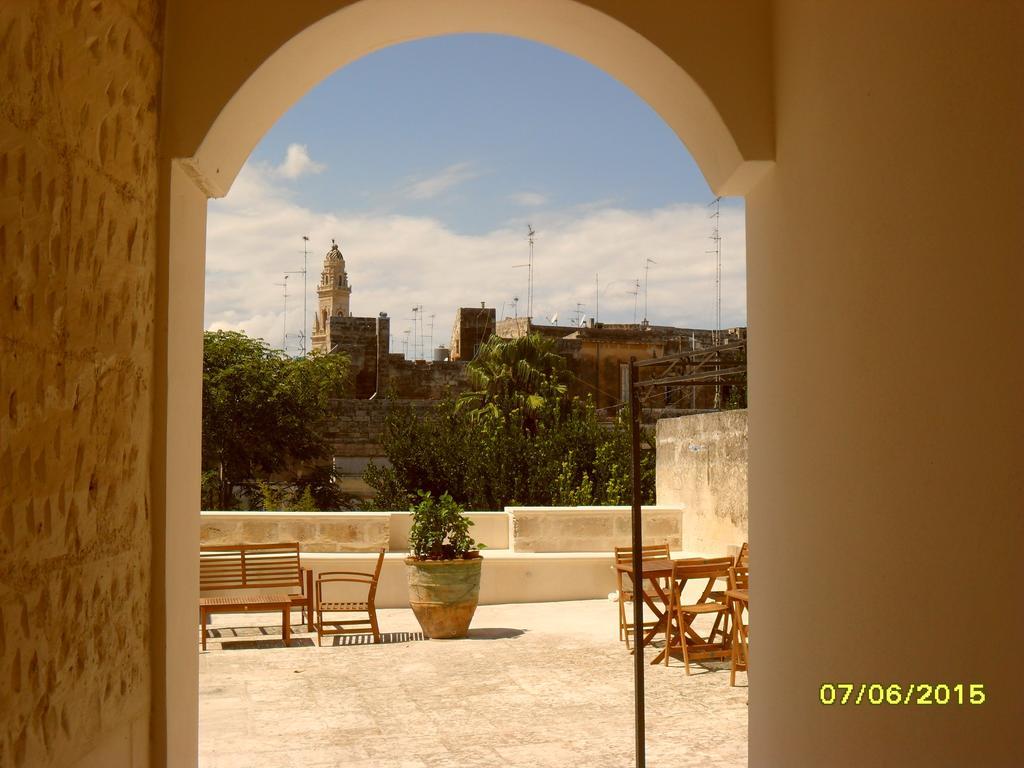 B&B La Casa Gialla Lecce Esterno foto