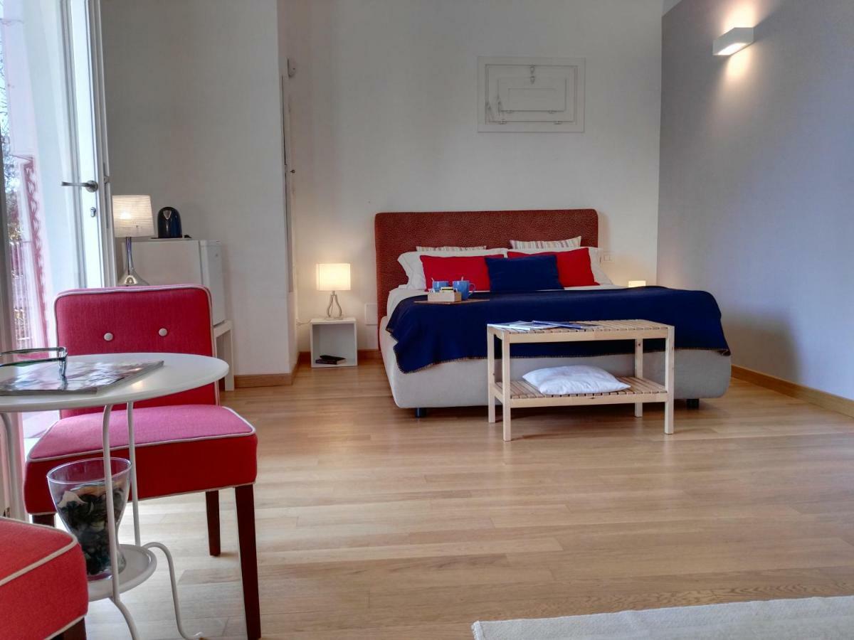 B&B La Casa Gialla Lecce Esterno foto